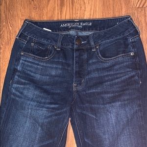 American Eagle tomgirl jeans